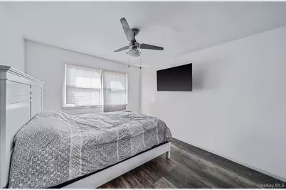 53 Spruce Street, Central Islip, NY 11722 - Photo 10