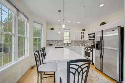 33 Valimar Boulevard, White Plains, NY 10603 - Photo 10