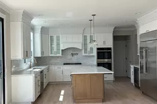 119 Choir Ln, Westbury, NY 11590 - Photo 2