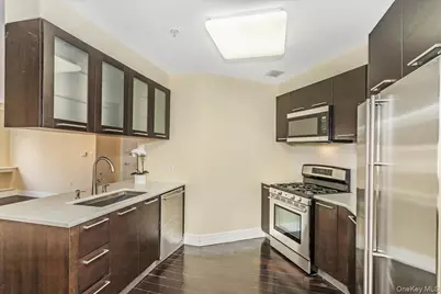 6405 Yellowstone Boulevard #207, Forest Hills, NY 11375 - Photo 6