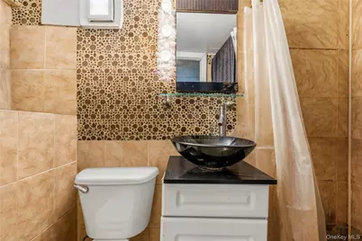 1120 Banner Avenue, Brooklyn, NY 11235 - Photo 30