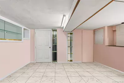 1120 Banner Avenue, Brooklyn, NY 11235 - Photo 24