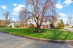 16 Dell Dr, Eastchester, NY 10709 - Photo 4