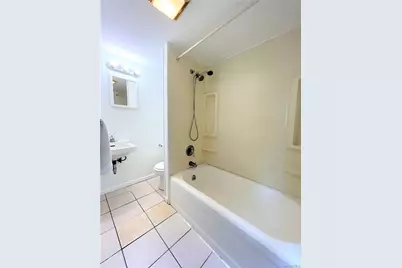 83 Albany Street, Poughkeepsie, NY 12601 - Photo 18