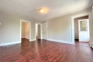 83 Albany St, Poughkeepsie, NY 12601 - Photo 10