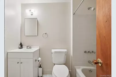 5959 Delafield Avenue, Bronx, NY 10471 - Photo 44