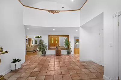 90 Belvedere Drive, Syosset, NY 11791 - Photo 6