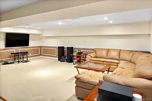 90 Belvedere Dr, Oyster Bay, NY 11791 - Photo 28