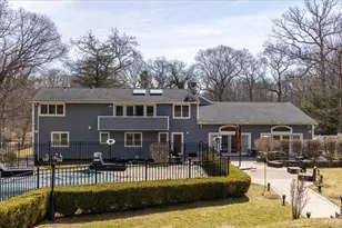 90 Belvedere Dr, Oyster Bay, NY 11791 - Photo 32