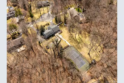 90 Belvedere Drive, Oyster Bay, NY 11791 - Photo 42