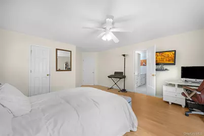 90 Belvedere Drive, Syosset, NY 11791 - Photo 24