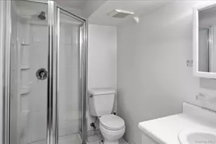 90 Belvedere Dr, Syosset, NY 11791 - Photo 20