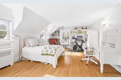 27 Valley Road, Scarsdale, NY 10583 - Photo 24