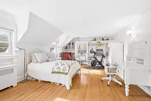 27 Valley Rd, Scarsdale, NY 10583 - Photo 24