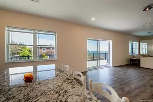 125 S Bay Dr, Babylon, NY 11702 - Photo 8