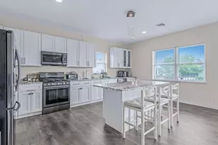 125 S Bay Dr, Babylon, NY 11702 - Photo 6