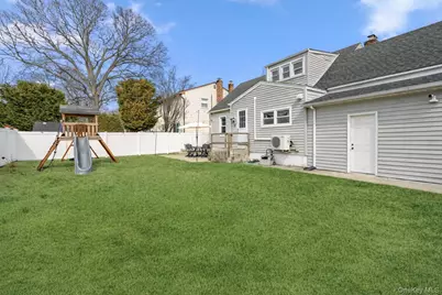 6 Mayflower Avenue, Massapequa Park, NY 11762 - Photo 36