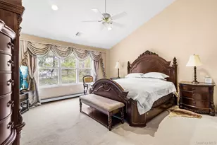 1 Northridge Cir, Huntington, NY 11743 - Photo 20