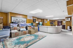 1 Northridge Cir, Huntington, NY 11743 - Photo 24