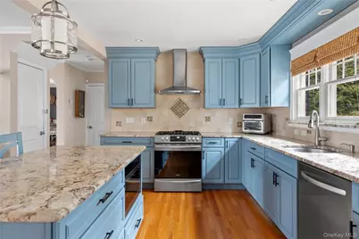 58 Roosevelt Avenue, Glen Head, NY 11545 - Photo 10