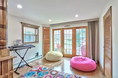 14 Montclair Avenue, Airmont, NY 10952 - Photo 22