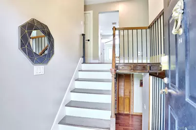 14 Montclair Avenue, Airmont, NY 10952 - Photo 4