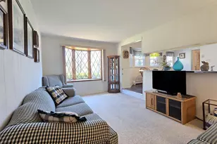 2069 Feuereisen Ave, Ronkonkoma, NY 11779 - Photo 8