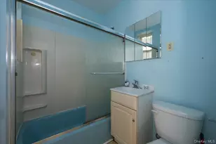 836 Edison Ave, Bronx, NY 10465 - Photo 14