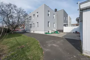 836 Edison Ave, Bronx, NY 10465 - Photo 30