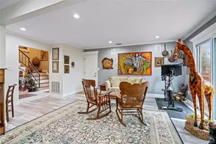 38 Maple Ct, Jericho, NY 11753 - Photo 14