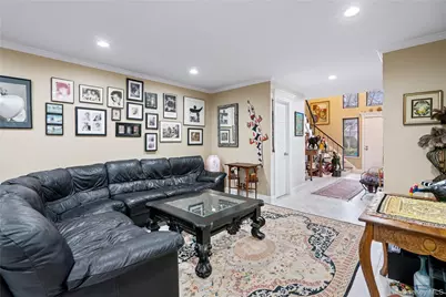 38 Maple Court, Jericho, NY 11753 - Photo 10