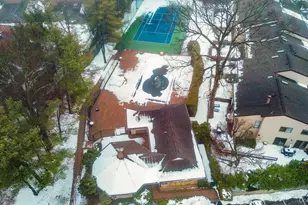 38 Maple Ct, Jericho, NY 11753 - Photo 36