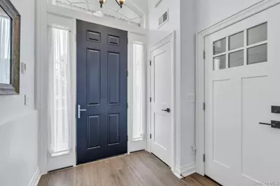 123 Jackie Court, Patchogue, NY 11772 - Photo 6