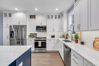 123 Jackie Court, Patchogue, NY 11772 - Photo 12