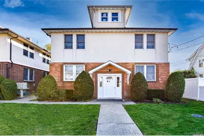 53 Thorman Avenue #2L, Hicksville, NY 11801 - Photo 1