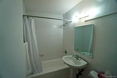 118-17 Union Turnpike #2E, Forest Hills, NY 11375 - Photo 8