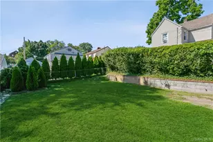 156 Bellevue Pl, Yonkers, NY 10703 - Photo 4