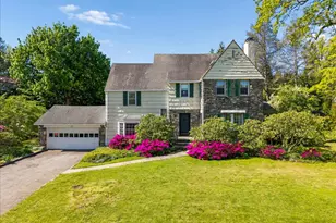 21 Country Club Ln, Pelham, NY 10803 - Photo 10
