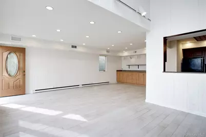75-02 West Shore Road #2, Port Washington, NY 11050 - Photo 4
