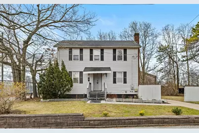 589 Acorn Street, Deer Park, NY 11729 - Photo 2