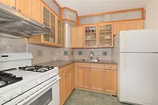 61-20 Grand Central Pkwy, Forest Hills, NY 11375 - Photo 4