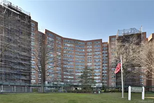 61-20 Grand Central Pkwy, Forest Hills, NY 11375 - Photo 10