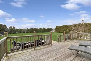 3935 Sound Ave, Riverhead, NY 11901 - Photo 36