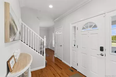 3935 Sound Avenue, Riverhead, NY 11901 - Photo 12