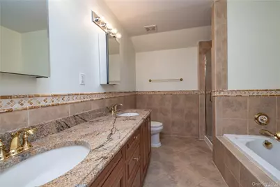 159 Monroe Boulevard #Upper, Long Beach, NY 11561 - Photo 18