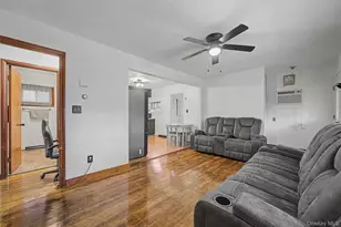 13 Kobelt Dr, Wallkill, NY 12589 - Photo 4
