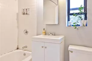 52-25 39th Rd, Woodside, NY 11377 - Photo 4