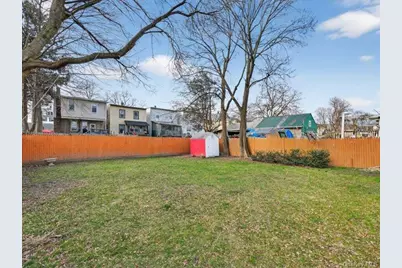 85 Henry Avenue, Newburgh, NY 12550 - Photo 36