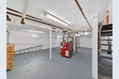 85 Henry Avenue, Newburgh, NY 12550 - Photo 32