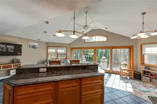 28 Clifford Ct, Malverne, NY 11565 - Photo 14